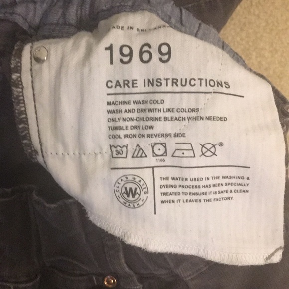 Lot of (3) Maternity Pants in size Medium and 27/4 - Picture 4 of 13